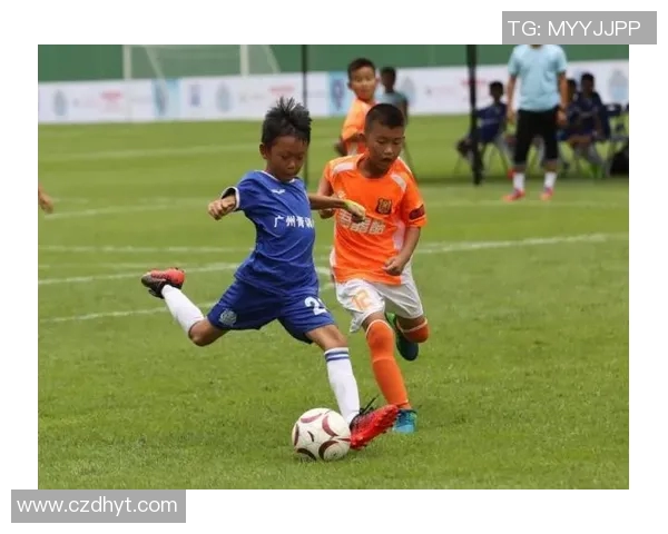 广东富力足球新篇章开启全新征程展望未来发展与挑战 广东富力足球新篇章开启全新征程展望未来发展与挑战